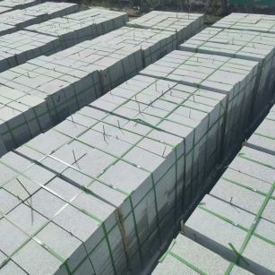 池州 芝麻白1.8公分火烧300*600地铺，清仓大甩卖