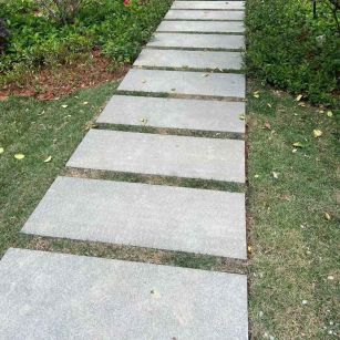 池州 芝麻黑小区踏步、汀步石铺装效果