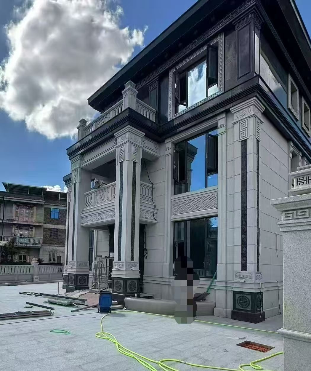 池州 别墅干挂，芝麻白与芝麻黑完美配合