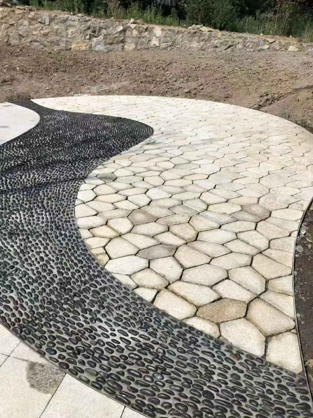 池州 黄金麻冰裂缝室外铺装效果完美展示