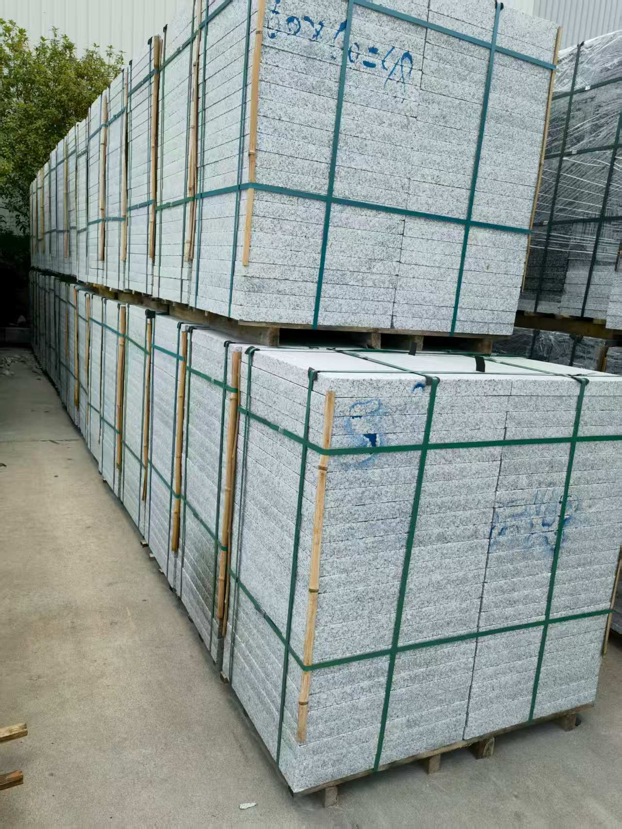 池州 大花芙蓉白火烧成品，市政园林广场地铺石